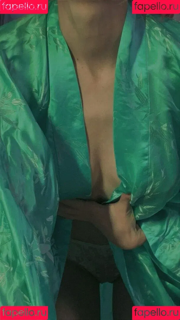 Romanowwa / tttsss_ccchhh Onlyfans Photo Gallery 