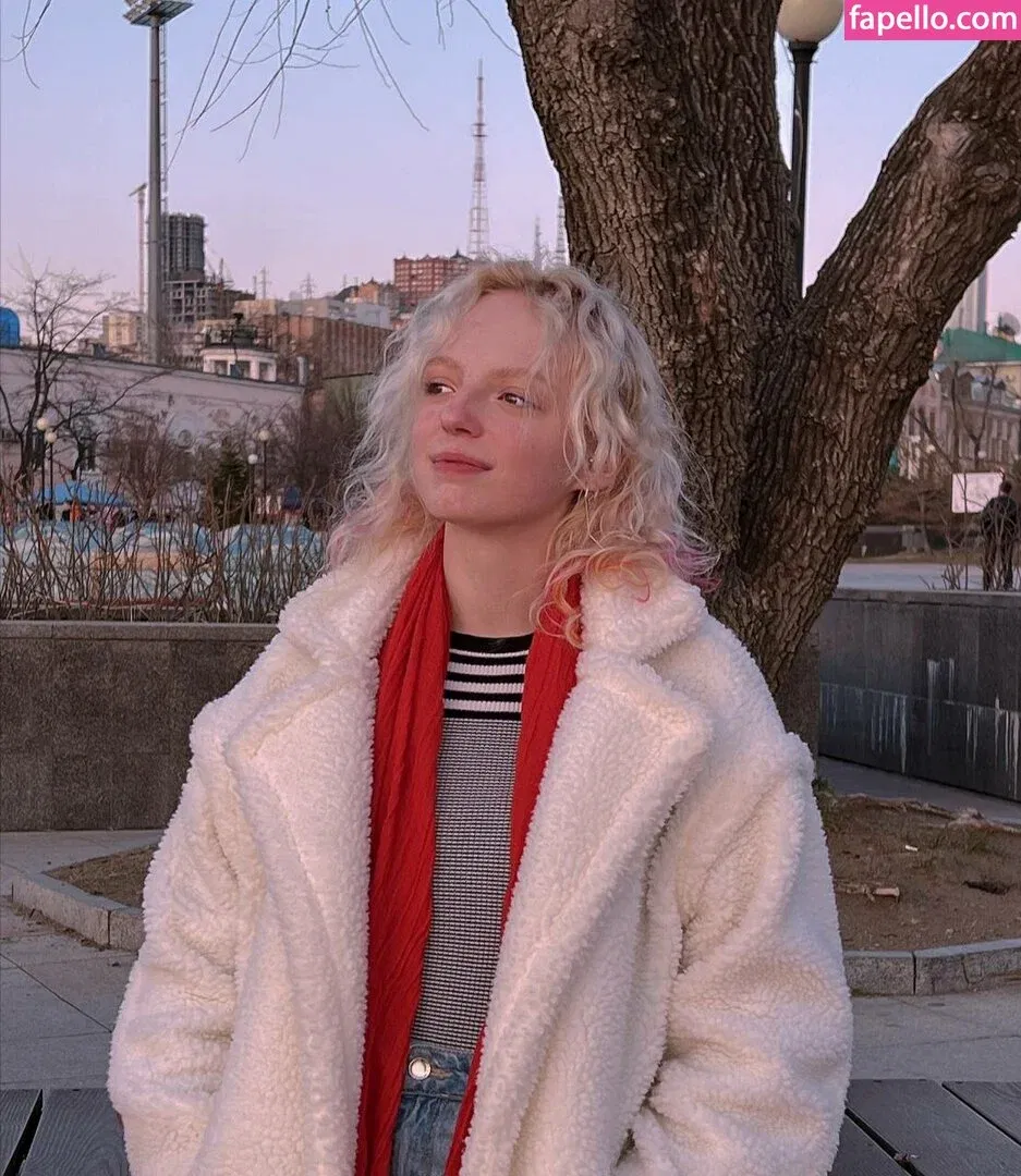 Romanowwa / tttsss_ccchhh Onlyfans Photo Gallery 