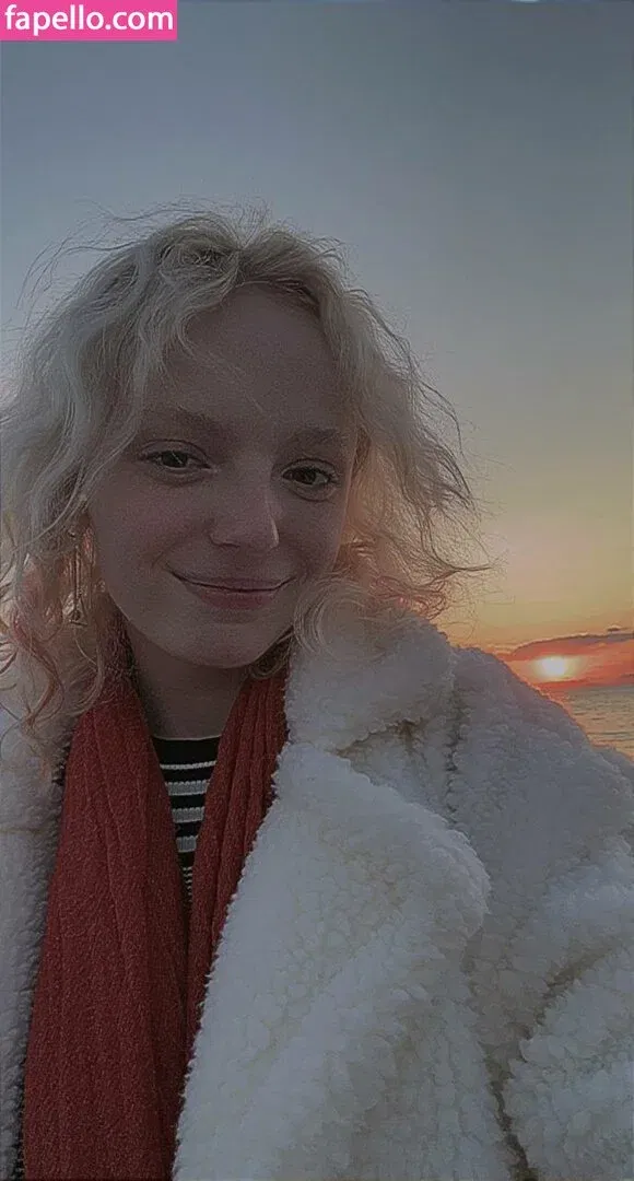 Romanowwa / tttsss_ccchhh Onlyfans Photo Gallery 