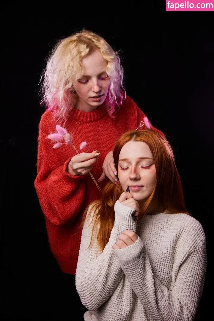 Romanowwa / tttsss_ccchhh Onlyfans Photo Gallery 