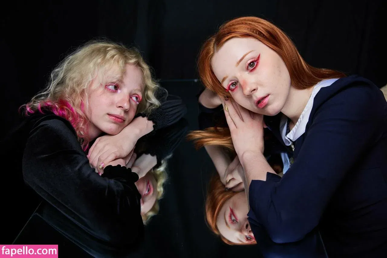 Romanowwa / tttsss_ccchhh Onlyfans Photo Gallery 