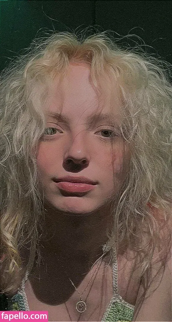 Romanowwa / tttsss_ccchhh Onlyfans Photo Gallery 