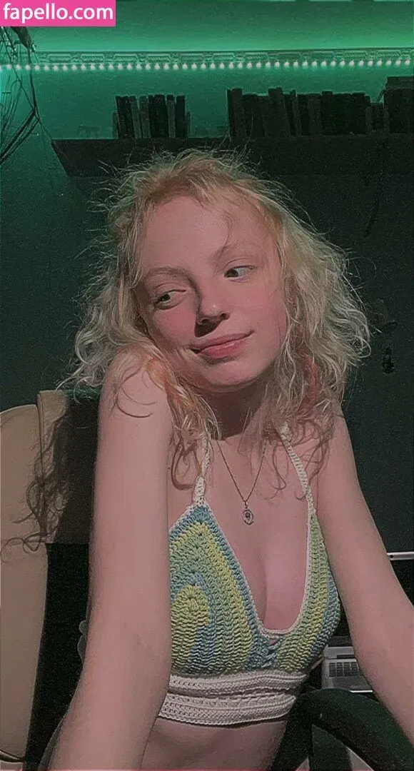 Romanowwa / tttsss_ccchhh Onlyfans Photo Gallery 