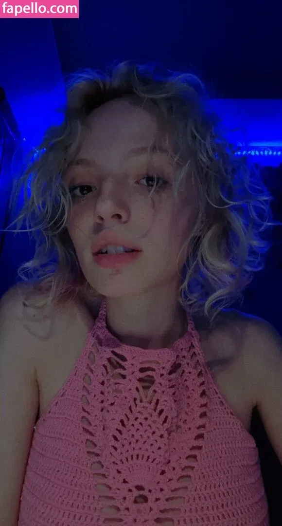 Romanowwa / tttsss_ccchhh Onlyfans Photo Gallery 