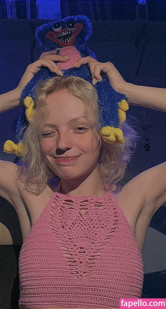 Romanowwa / tttsss_ccchhh Onlyfans Photo Gallery 