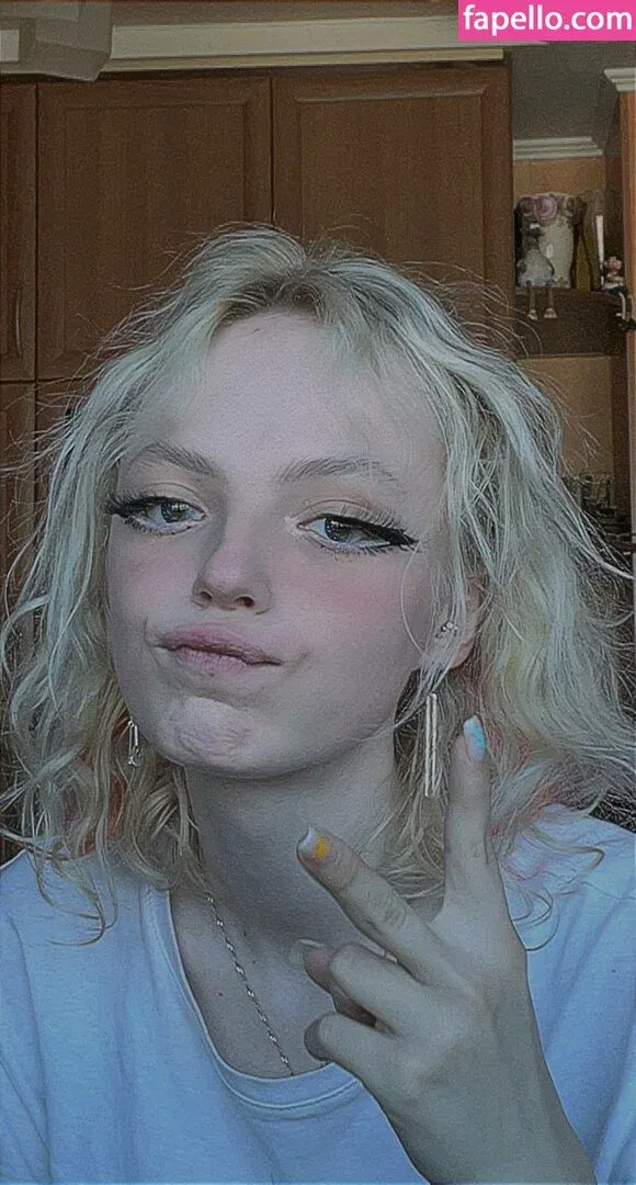 Romanowwa / tttsss_ccchhh Onlyfans Photo Gallery 