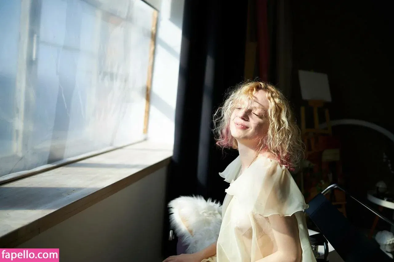 Romanowwa / tttsss_ccchhh Onlyfans Photo Gallery 