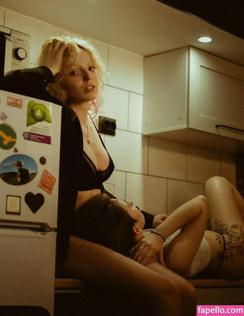 Romanowwa / tttsss_ccchhh Onlyfans Photo Gallery 