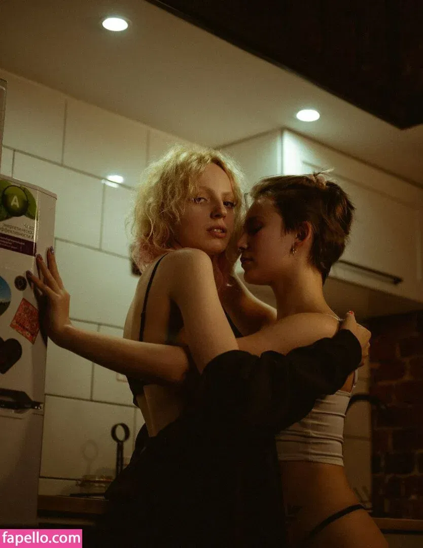 Romanowwa / tttsss_ccchhh Onlyfans Photo Gallery 