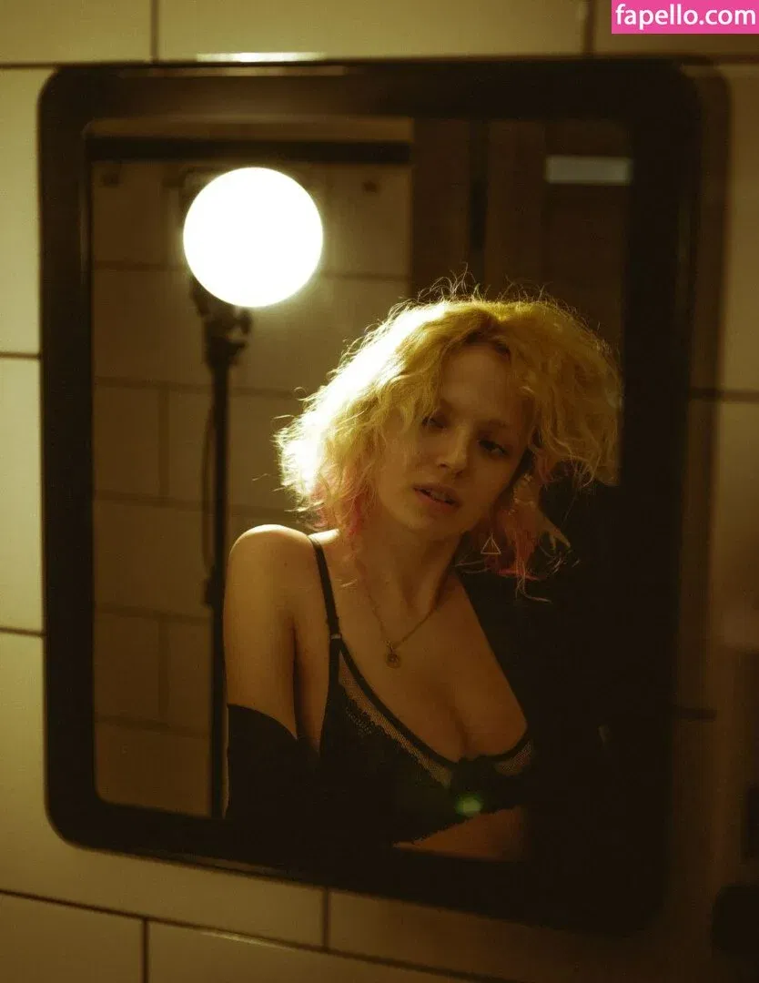 Romanowwa / tttsss_ccchhh Onlyfans Photo Gallery 