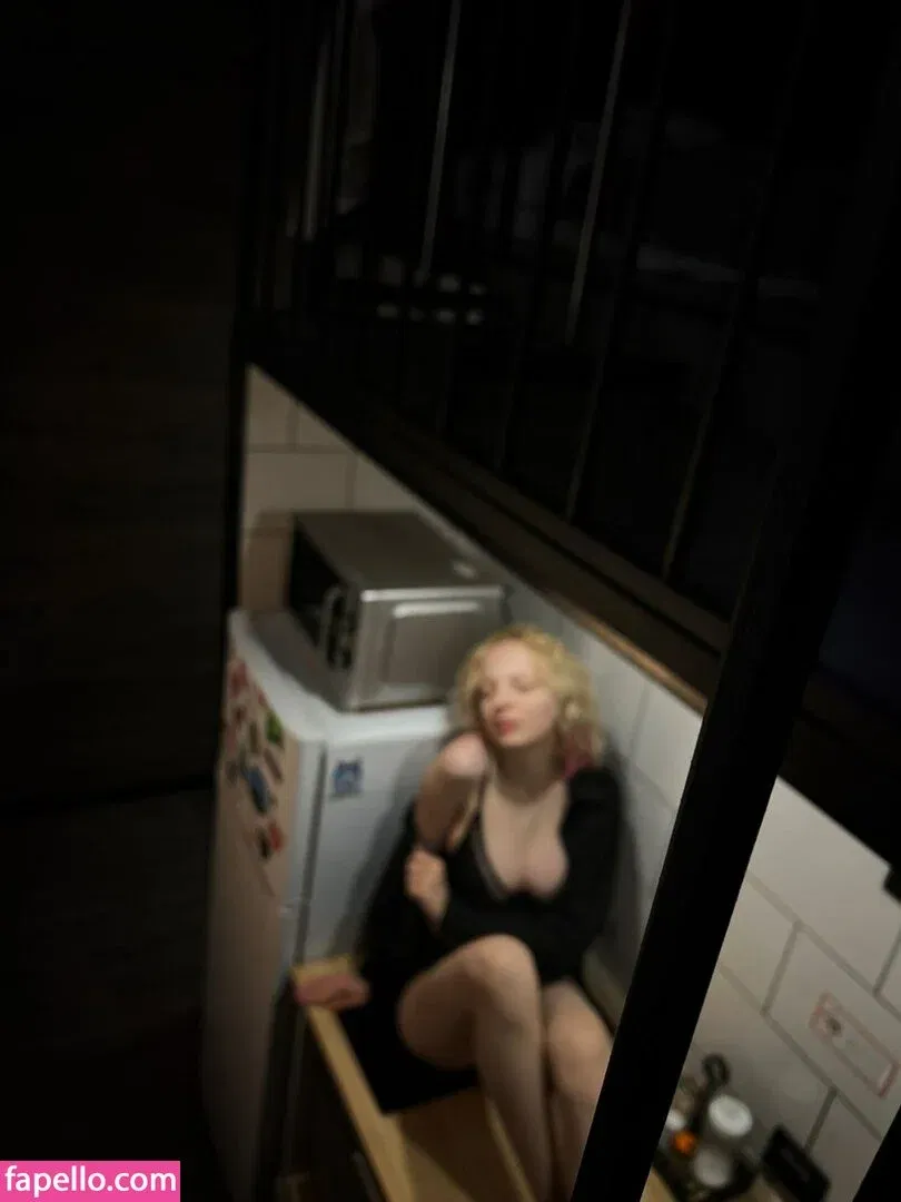 Romanowwa / tttsss_ccchhh Onlyfans Photo Gallery 