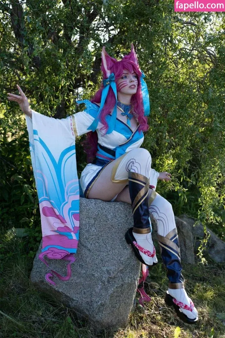 Romanowwa / tttsss_ccchhh Onlyfans Photo Gallery 