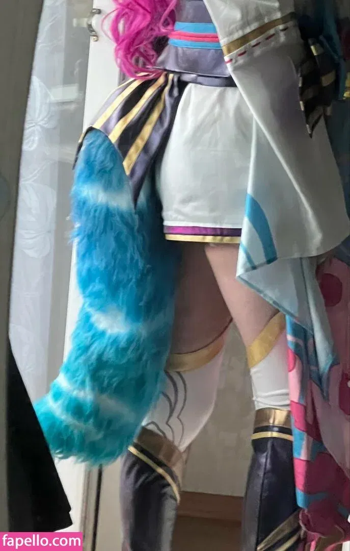 Romanowwa / tttsss_ccchhh Onlyfans Photo Gallery 