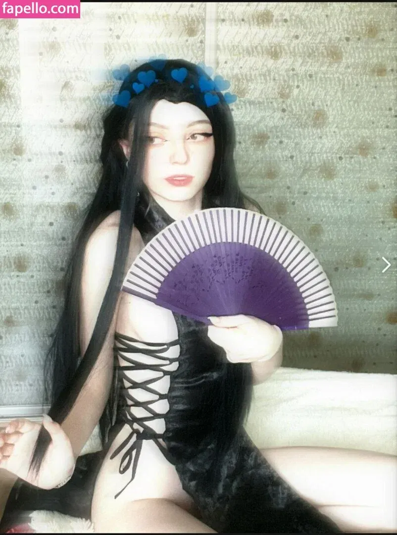 Romanowwa / tttsss_ccchhh Onlyfans Photo Gallery 