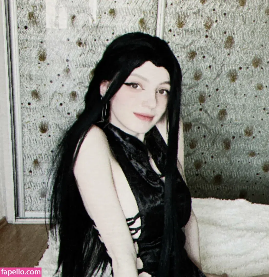 Romanowwa / tttsss_ccchhh Onlyfans Photo Gallery 