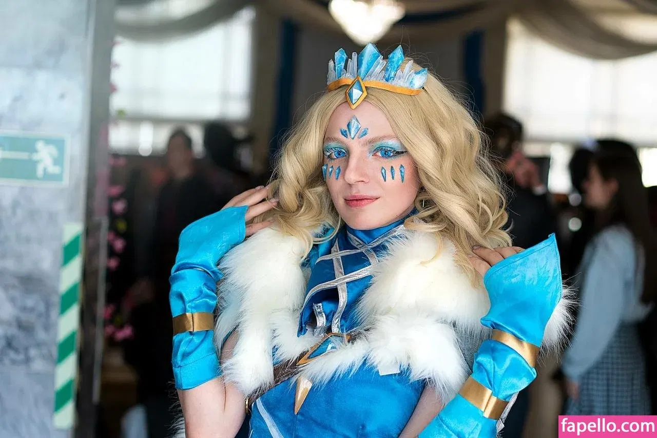 Romanowwa / tttsss_ccchhh Onlyfans Photo Gallery 