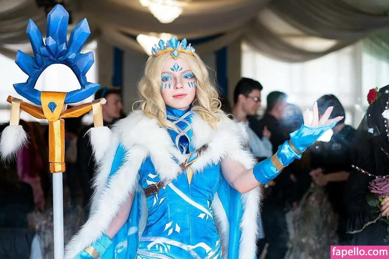 Romanowwa / tttsss_ccchhh Onlyfans Photo Gallery 