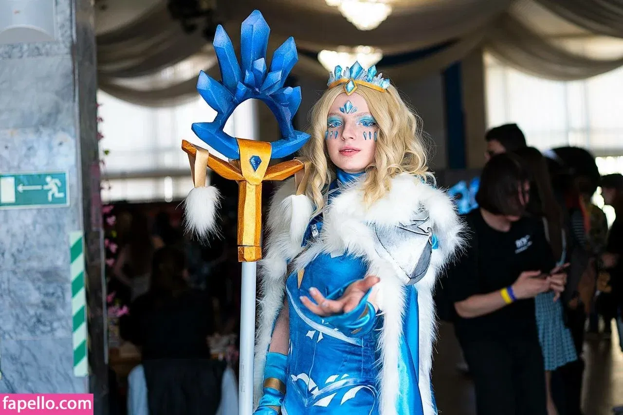 Romanowwa / tttsss_ccchhh Onlyfans Photo Gallery 