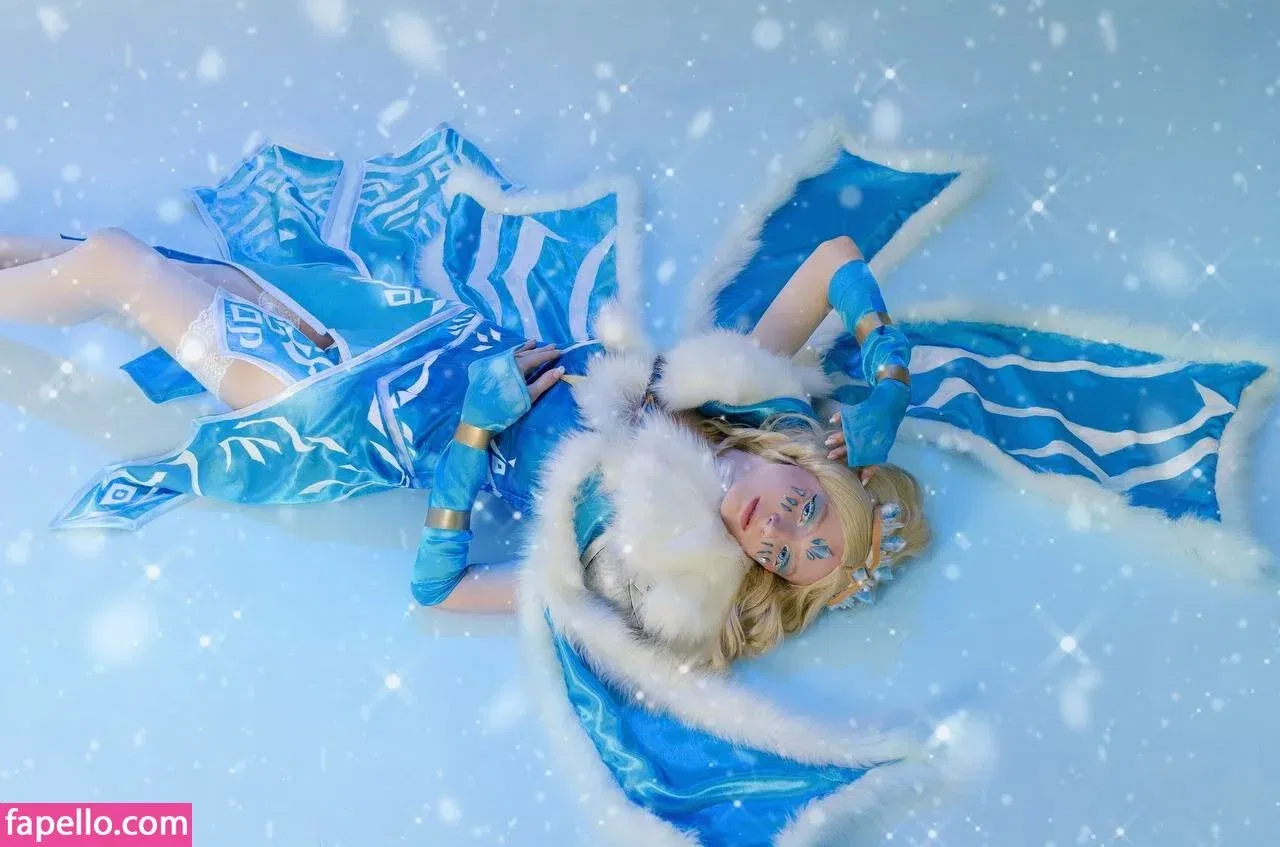 Romanowwa / tttsss_ccchhh Onlyfans Photo Gallery 