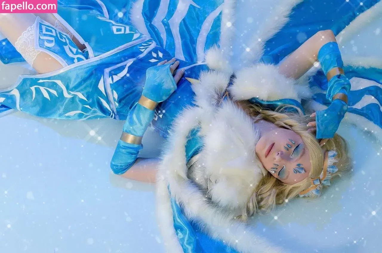 Romanowwa / tttsss_ccchhh Onlyfans Photo Gallery 