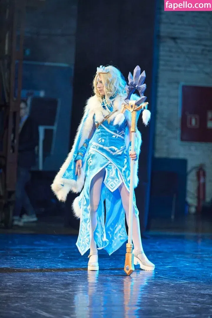 Romanowwa / tttsss_ccchhh Onlyfans Photo Gallery 