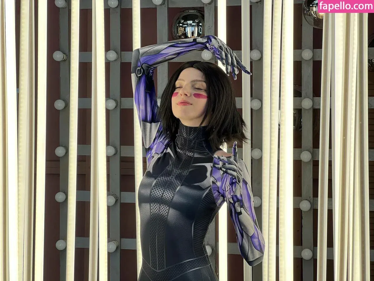 Romanowwa / tttsss_ccchhh Onlyfans Photo Gallery 