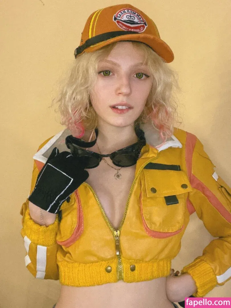 Romanowwa / tttsss_ccchhh Onlyfans Photo Gallery 