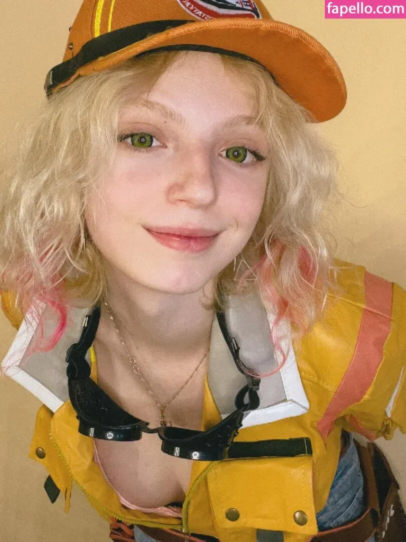 Romanowwa / tttsss_ccchhh Onlyfans Photo Gallery 