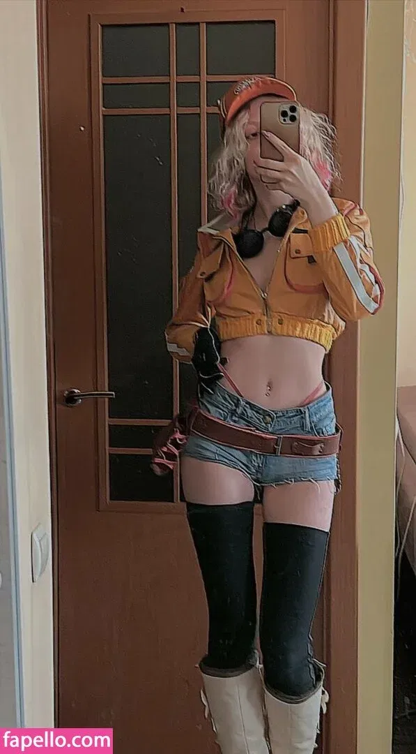 Romanowwa / tttsss_ccchhh Onlyfans Photo Gallery 