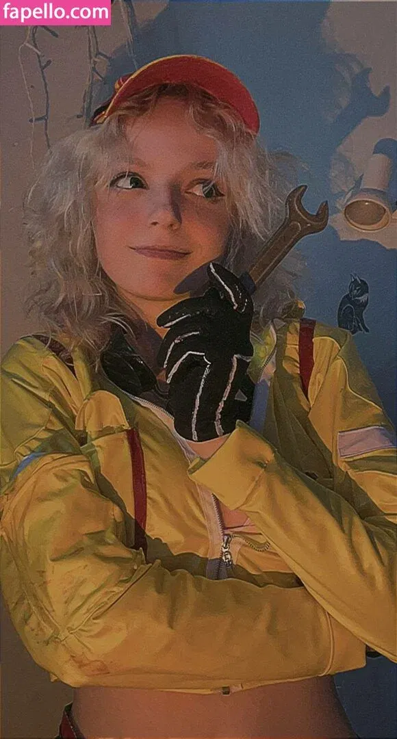 Romanowwa / tttsss_ccchhh Onlyfans Photo Gallery 