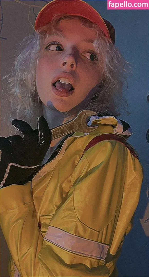 Romanowwa / tttsss_ccchhh Onlyfans Photo Gallery 