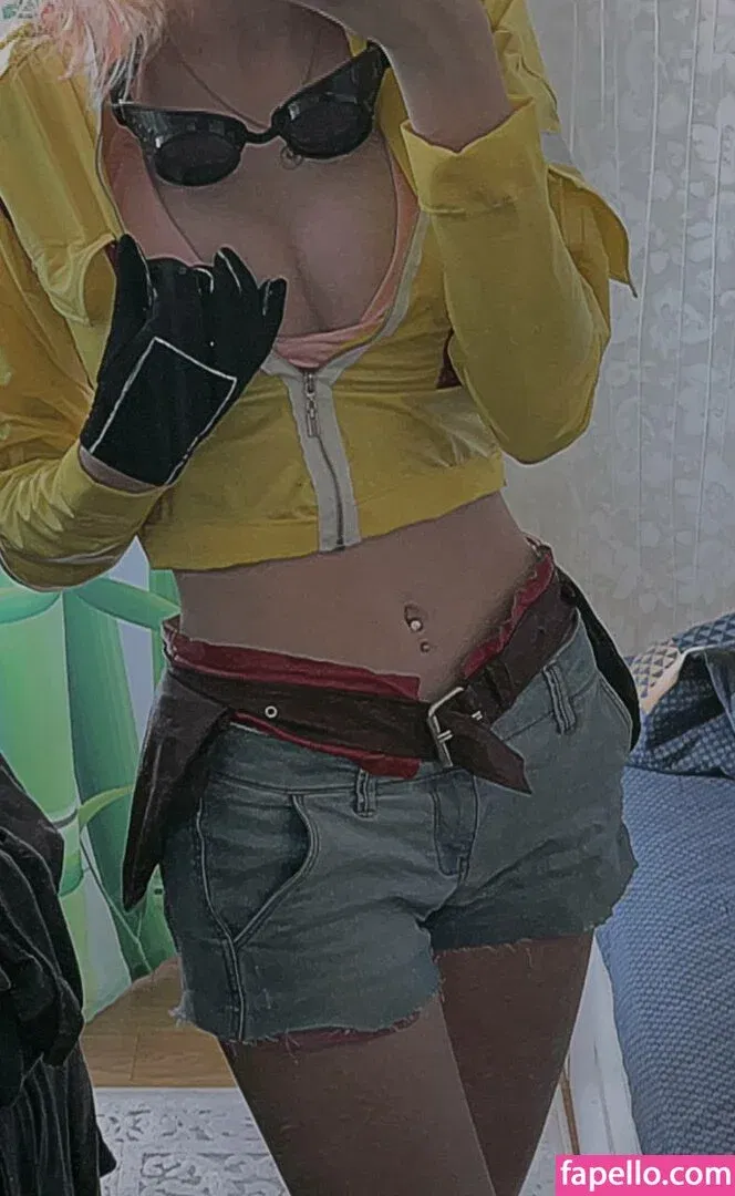 Romanowwa / tttsss_ccchhh Onlyfans Photo Gallery 