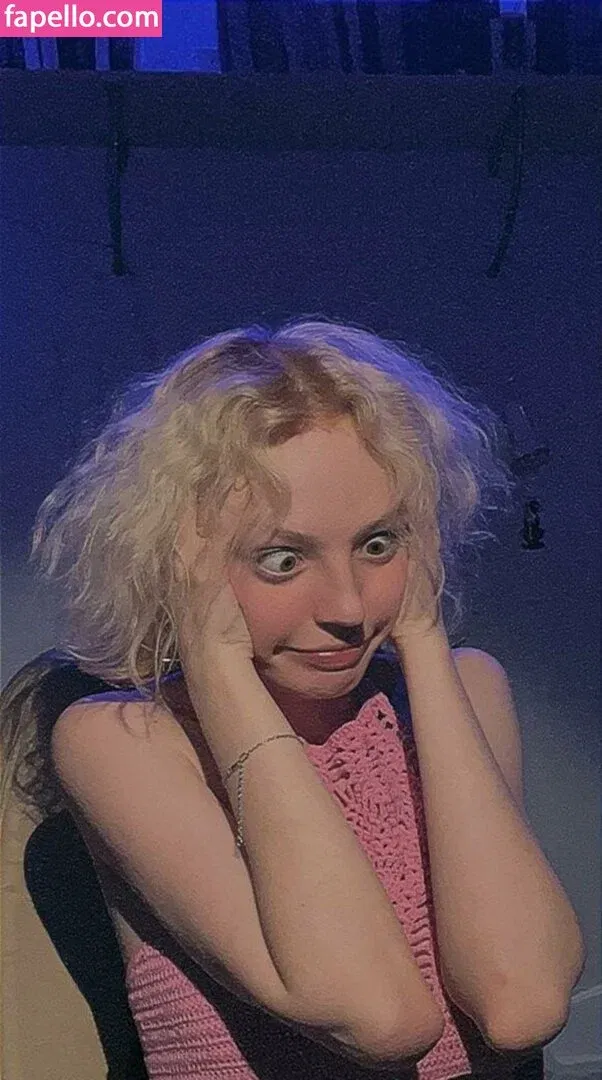 Romanowwa / tttsss_ccchhh Onlyfans Photo Gallery 