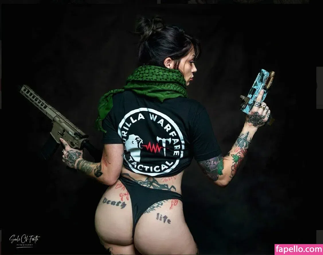 Gun Bunnies / amandashoots Onlyfans Photo Gallery 