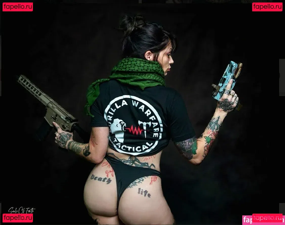 Gun Bunnies / amandashoots Onlyfans Photo Gallery 