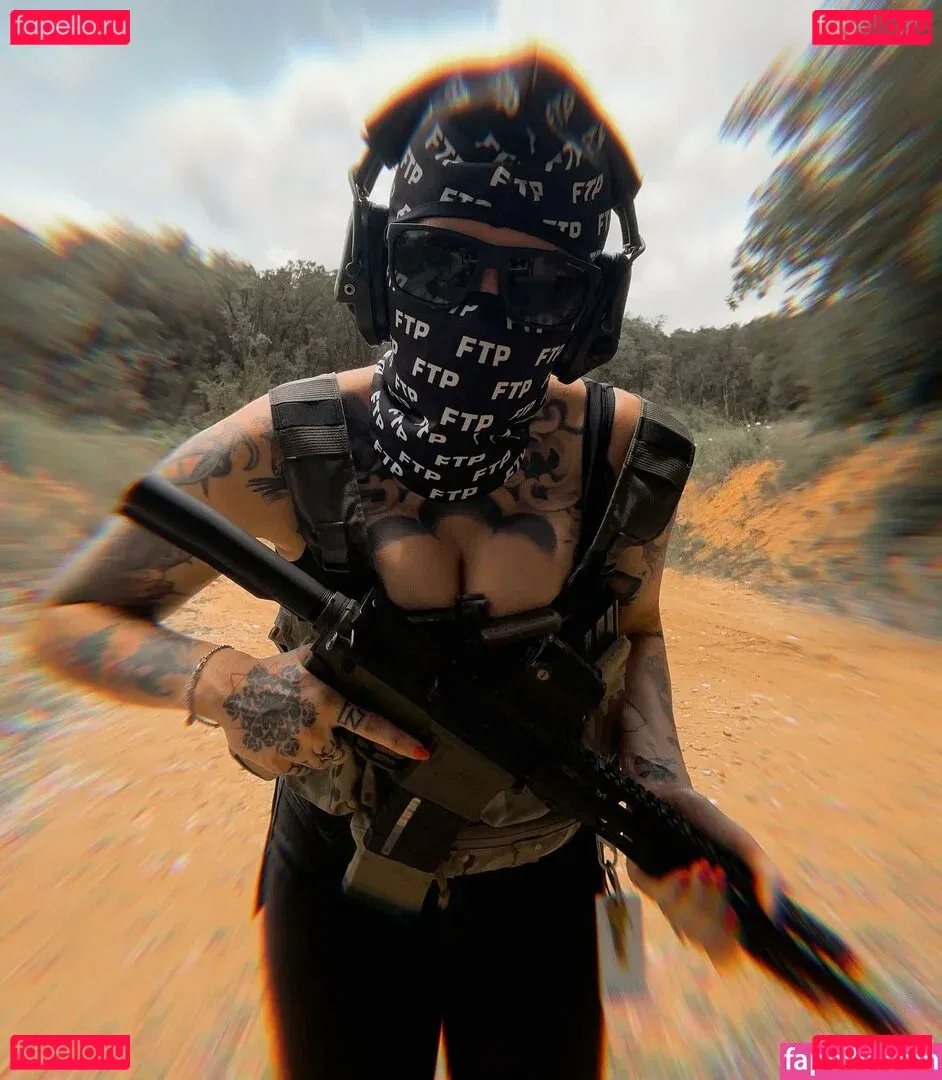 Gun Bunnies / amandashoots Onlyfans Photo Gallery 