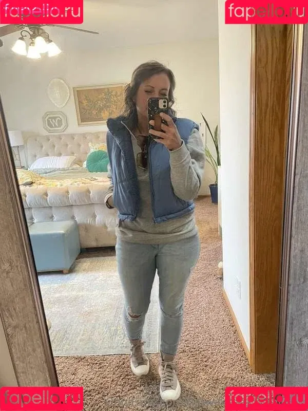 Innocent Sizequeen Nextdoor / hotwifeneedstraining / https: Onlyfans Photo Gallery 