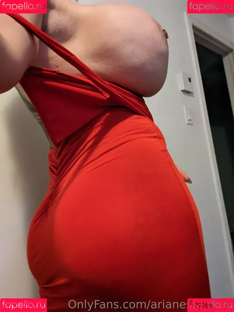 ariane_st.amour / arianestamour Onlyfans Photo Gallery 