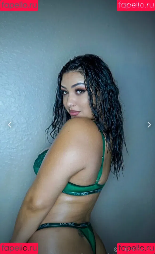 maemaya69 / milliemay69 Onlyfans Photo Gallery 
