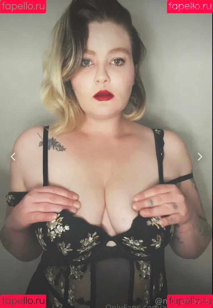 maemaya69 / milliemay69 Onlyfans Photo Gallery 