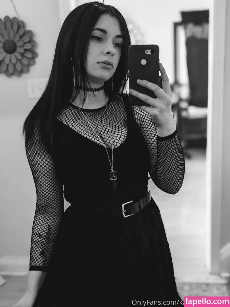 https: / kawaiiinquisitor / sp0okyspice Onlyfans Photo Gallery 