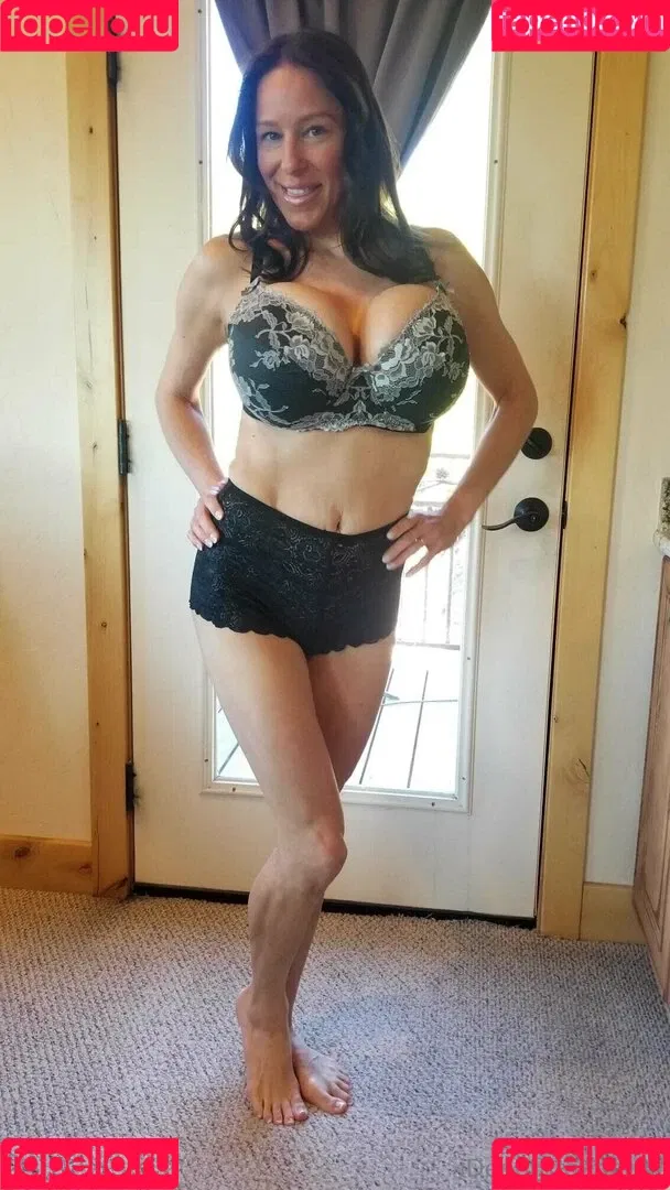 Heather Harmon / heatherharmon / imheatherharmon Onlyfans Photo Gallery 