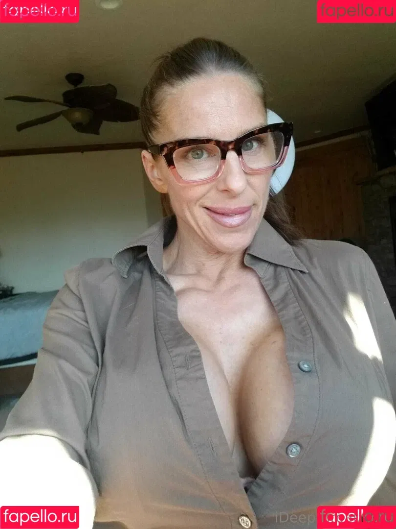 Heather Harmon / heatherharmon / imheatherharmon Onlyfans Photo Gallery 