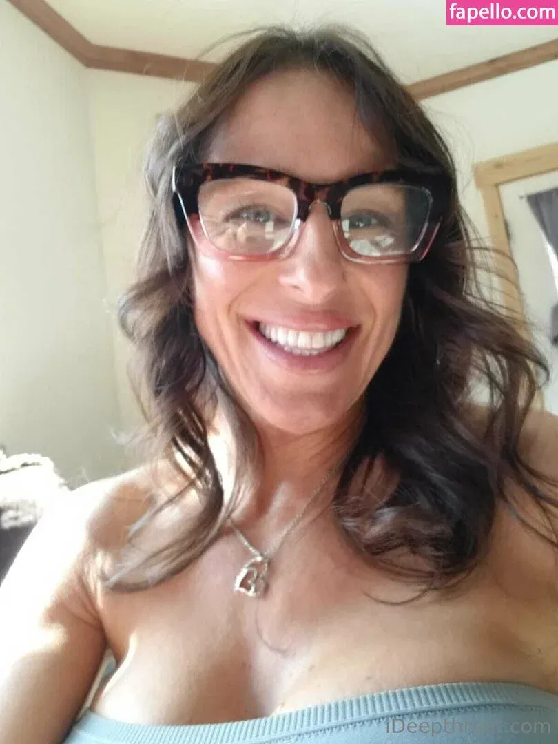 Heather Harmon / heatherharmon / imheatherharmon Onlyfans Photo Gallery 