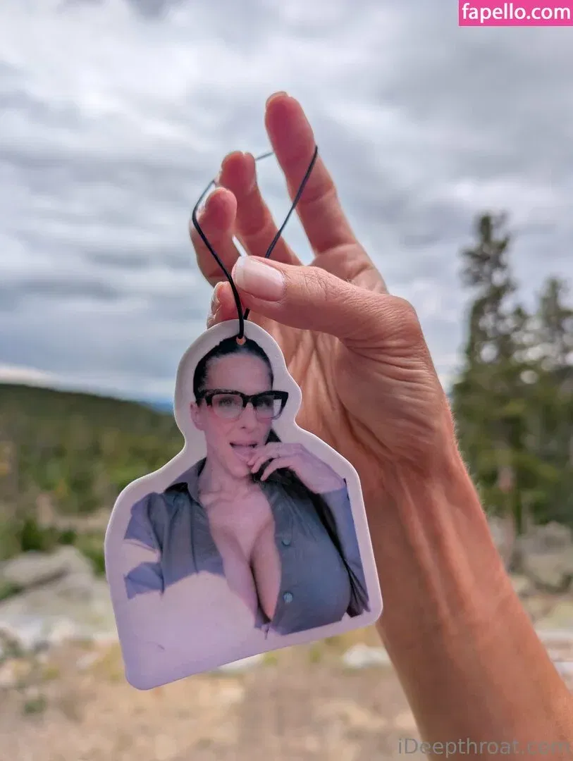 Heather Harmon / heatherharmon / imheatherharmon Onlyfans Photo Gallery 