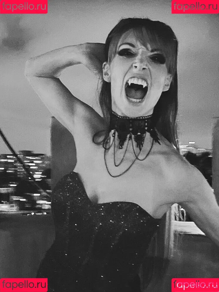 Lisa Foiles / lisafoiles Onlyfans Photo Gallery 