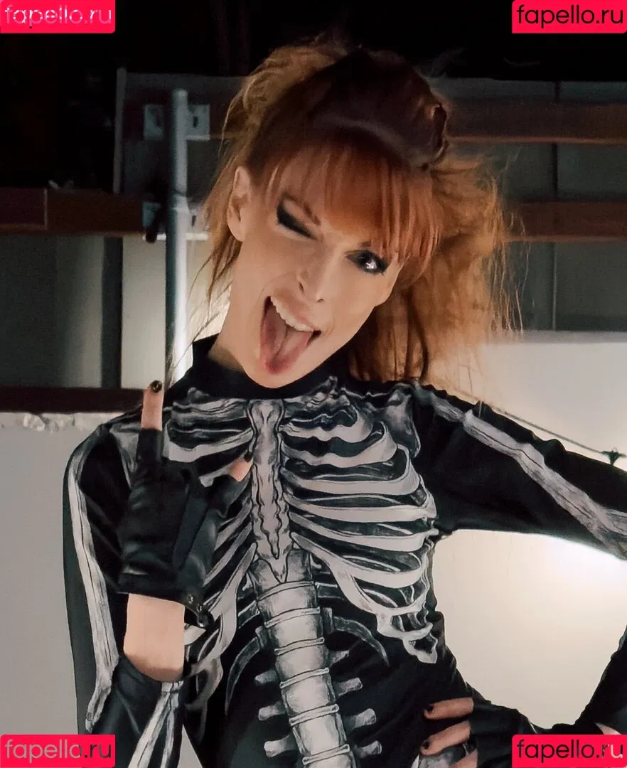 Lisa Foiles / lisafoiles Onlyfans Photo Gallery 