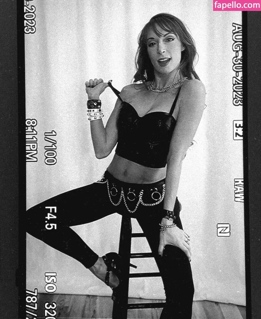 Lisa Foiles / lisafoiles Onlyfans Photo Gallery 