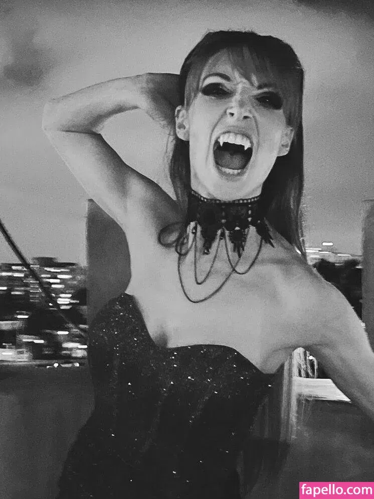 Lisa Foiles / lisafoiles Onlyfans Photo Gallery 