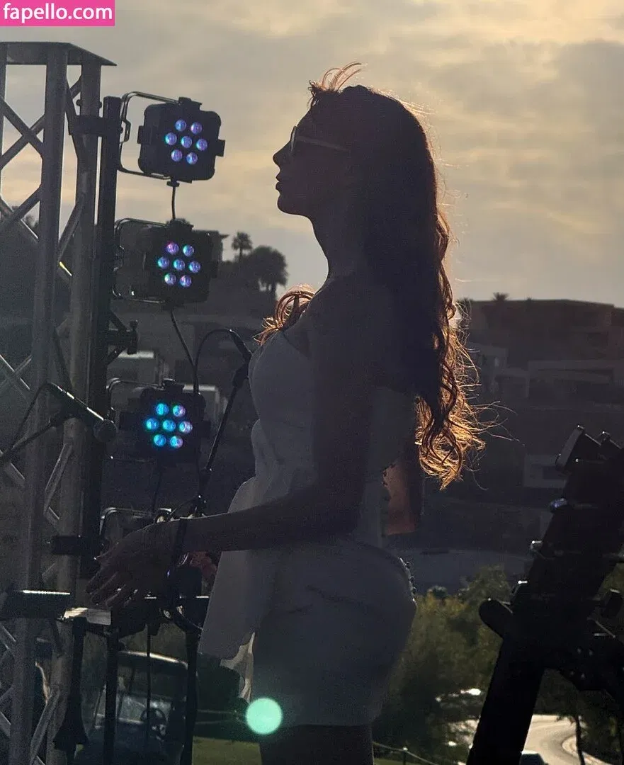 Lisa Foiles / lisafoiles Onlyfans Photo Gallery 